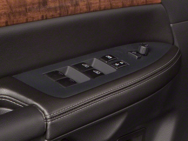 2012 Nissan Armada SV