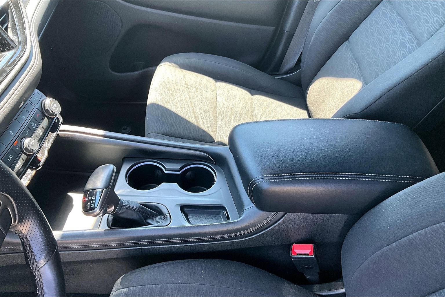 2024 Dodge Durango SXT - Photo 17
