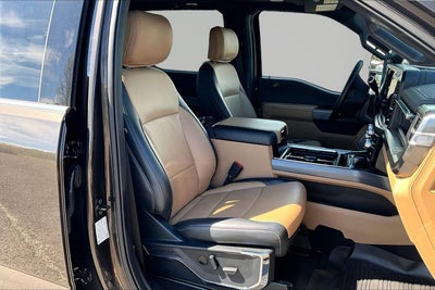 2024 Ford Super Duty F-350 DRW LARIAT