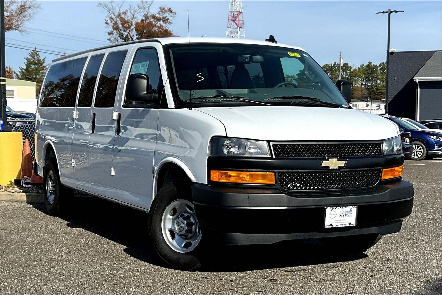 2025 Chevrolet Express Passenger LS