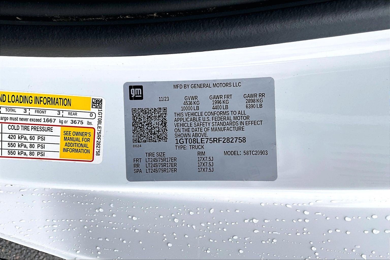 2024 GMC Sierra 2500HD Pro