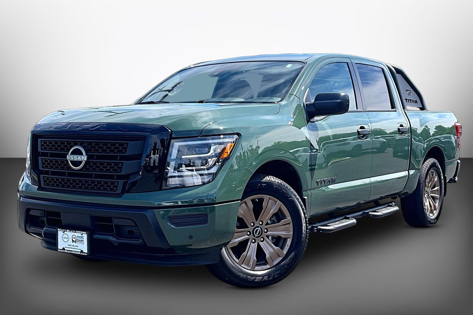 2024 Nissan Titan SV