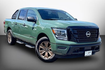 2024 Nissan Titan SV