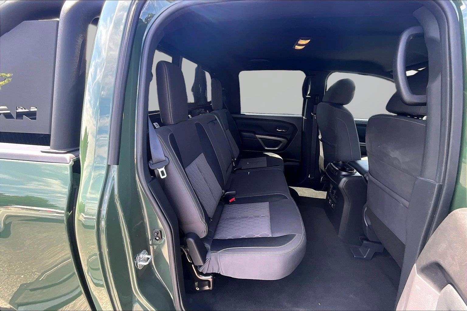 2024 Nissan Titan SV