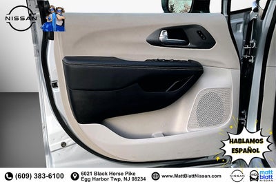 2024 Chrysler Pacifica Touring L