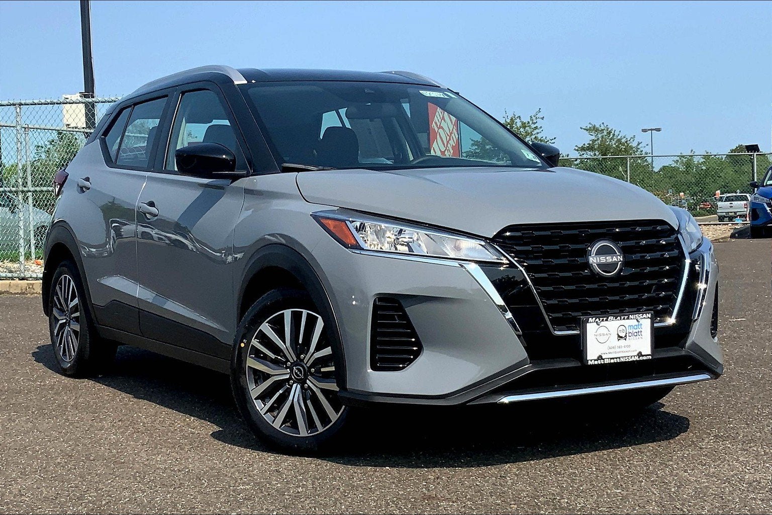 2023 Nissan Kicks SV