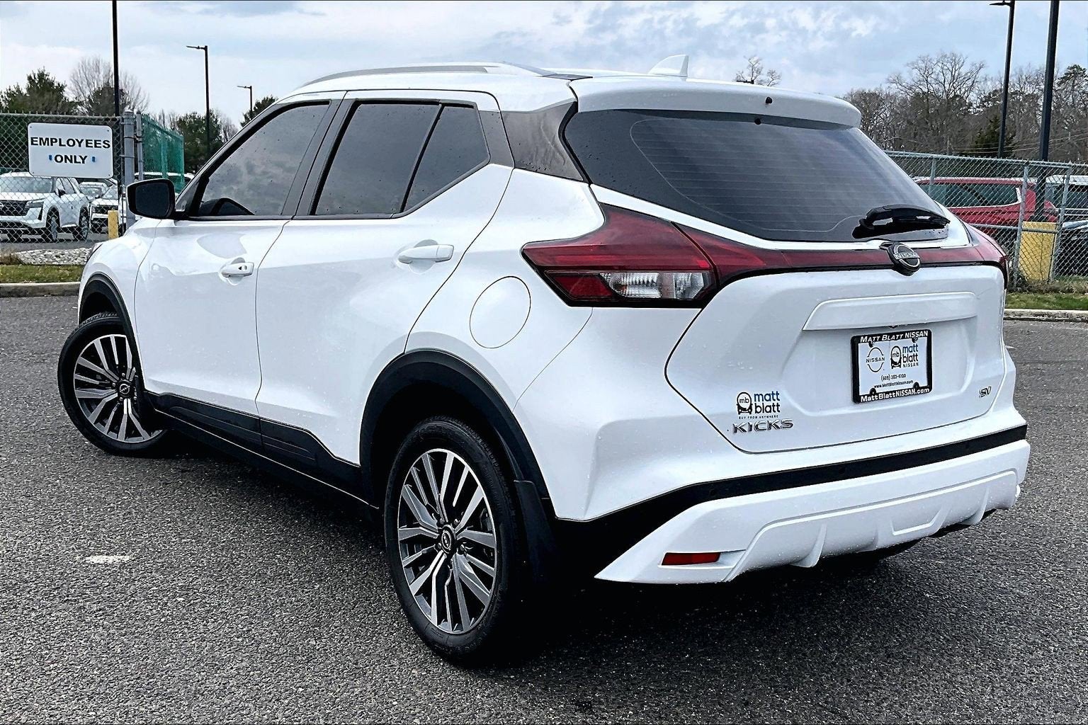 2024 Nissan Kicks SV