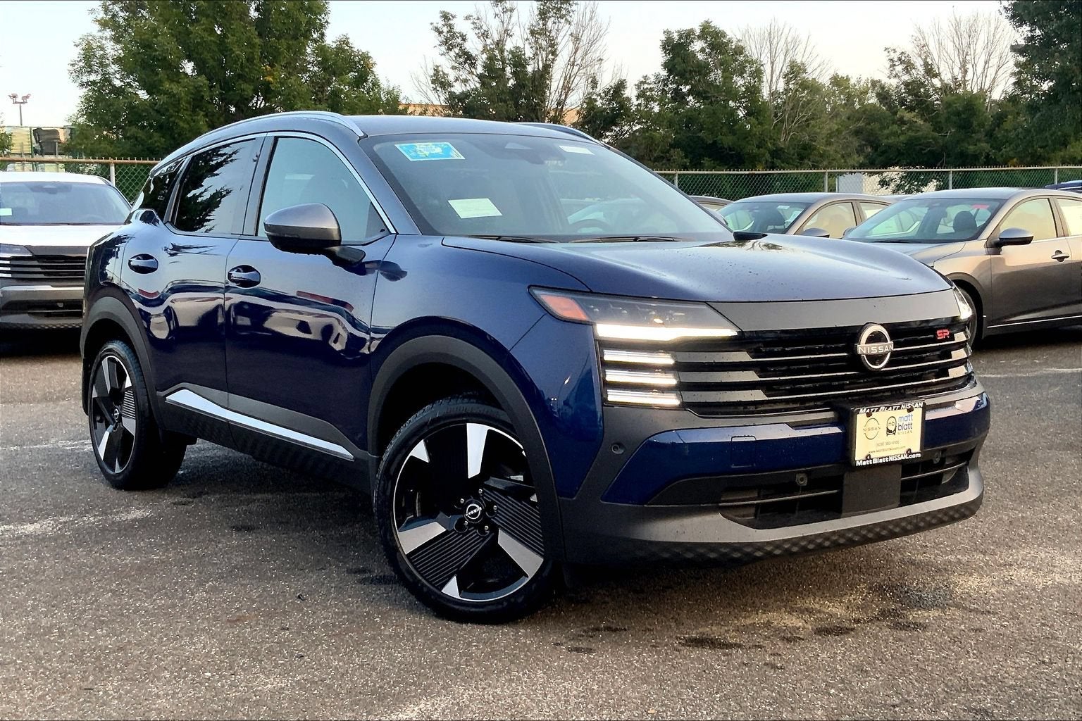 2025 Nissan Kicks SR