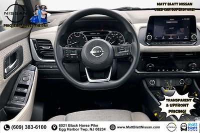 2022 Nissan Rogue SV