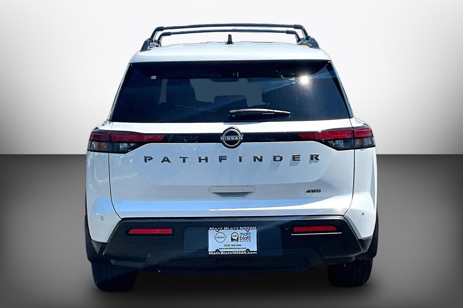 2026 Nissan Pathfinder SV