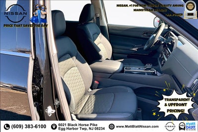 2026 Nissan Pathfinder SV