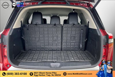 2024 Nissan Pathfinder SL