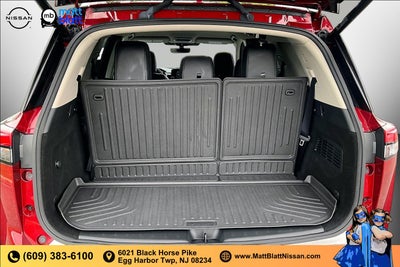 2024 Nissan Pathfinder SL