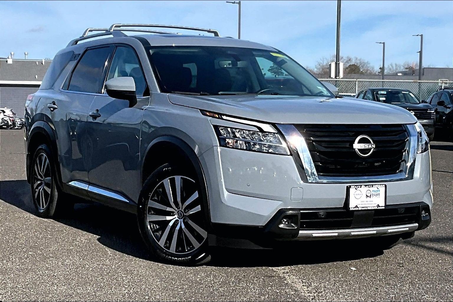 2023 Nissan Pathfinder Platinum