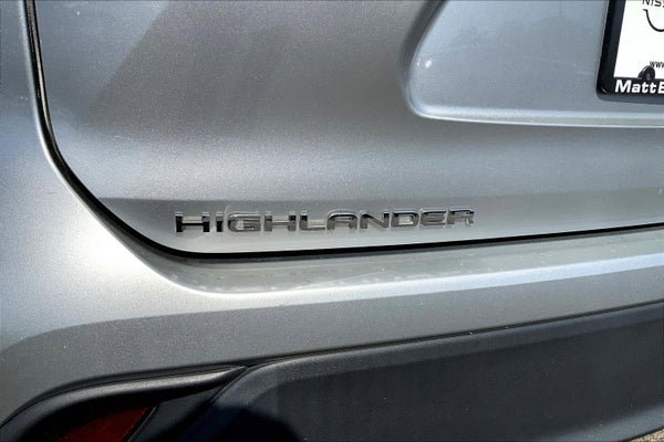2021 Toyota Highlander Hybrid XLE in Egg Harbor Township, NJ - Matt Blatt Nissan
