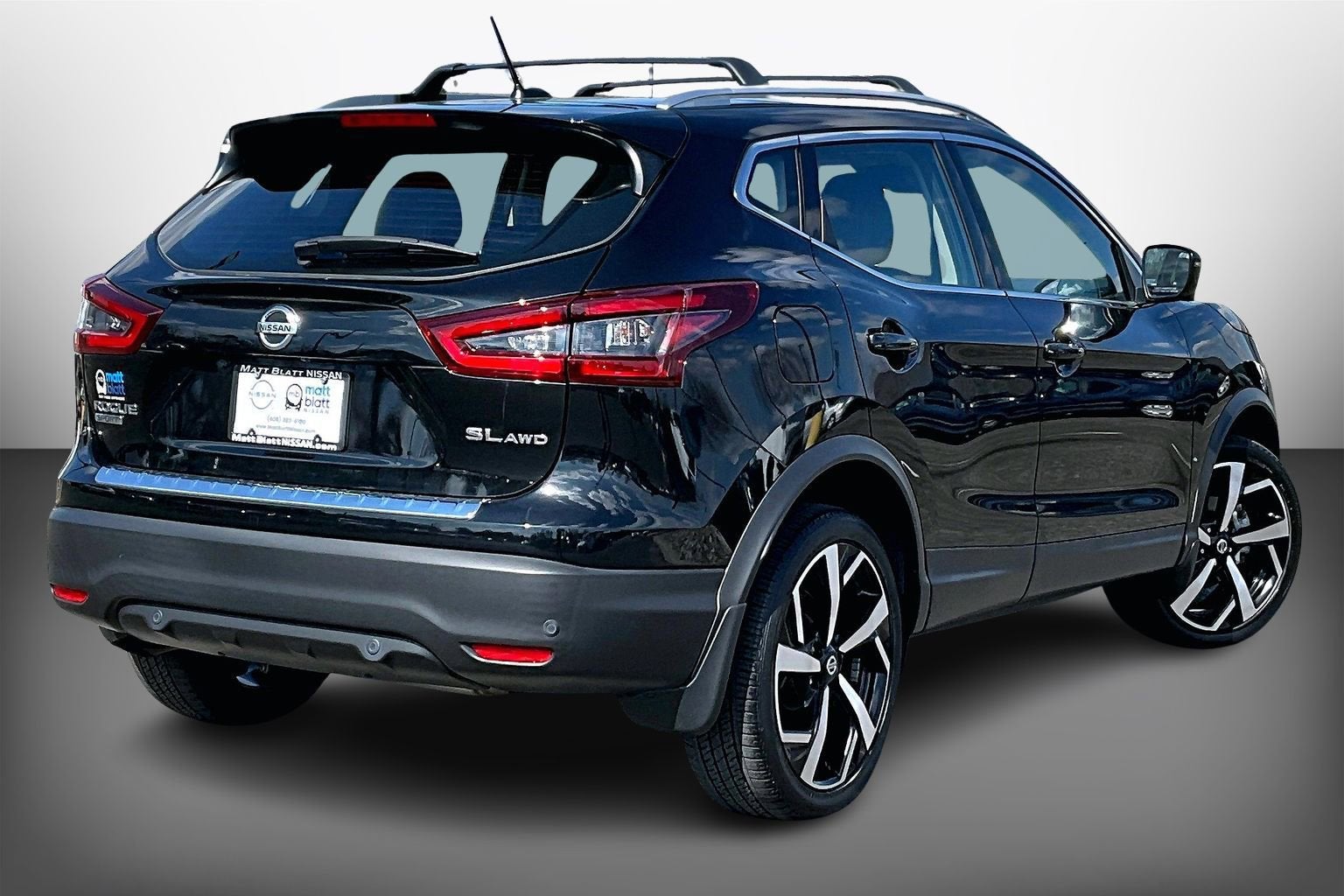 2022 Nissan Rogue Sport SL