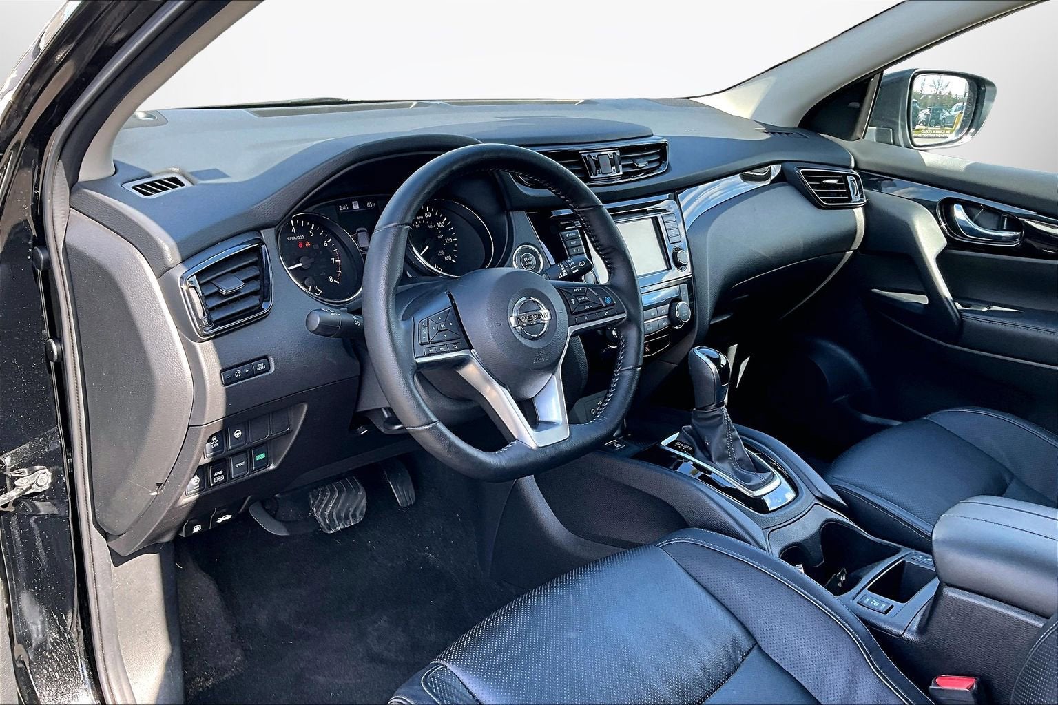 2022 Nissan Rogue Sport SL