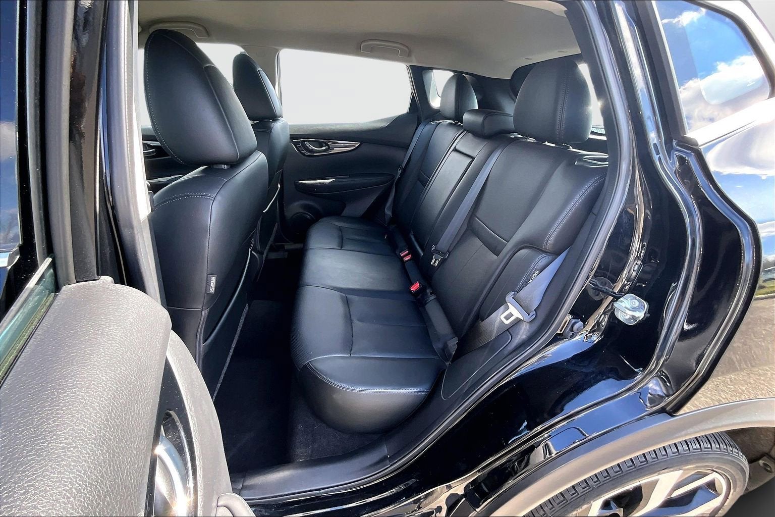 2022 Nissan Rogue Sport SL