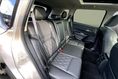 2025 Nissan Rogue Platinum