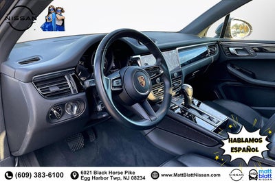 2023 Porsche Macan Base