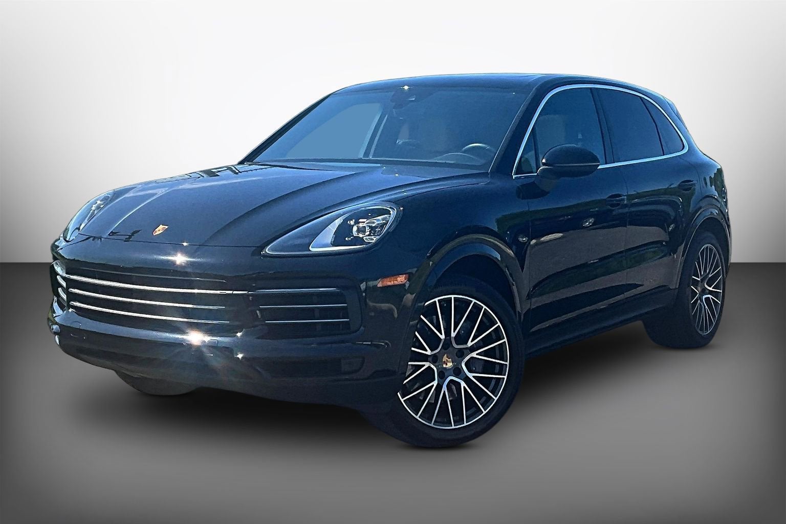 2023 Porsche Cayenne Platinum Edition's photo