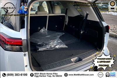 2026 Nissan Pathfinder SL