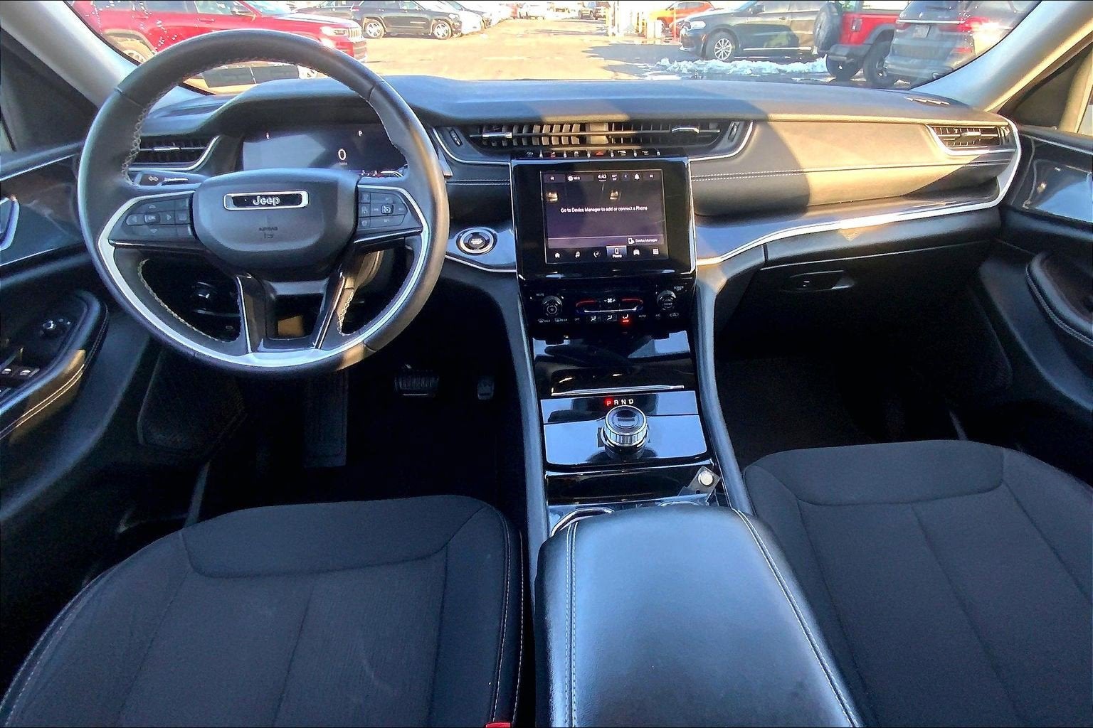 2023 Jeep Grand Cherokee Laredo 4x4