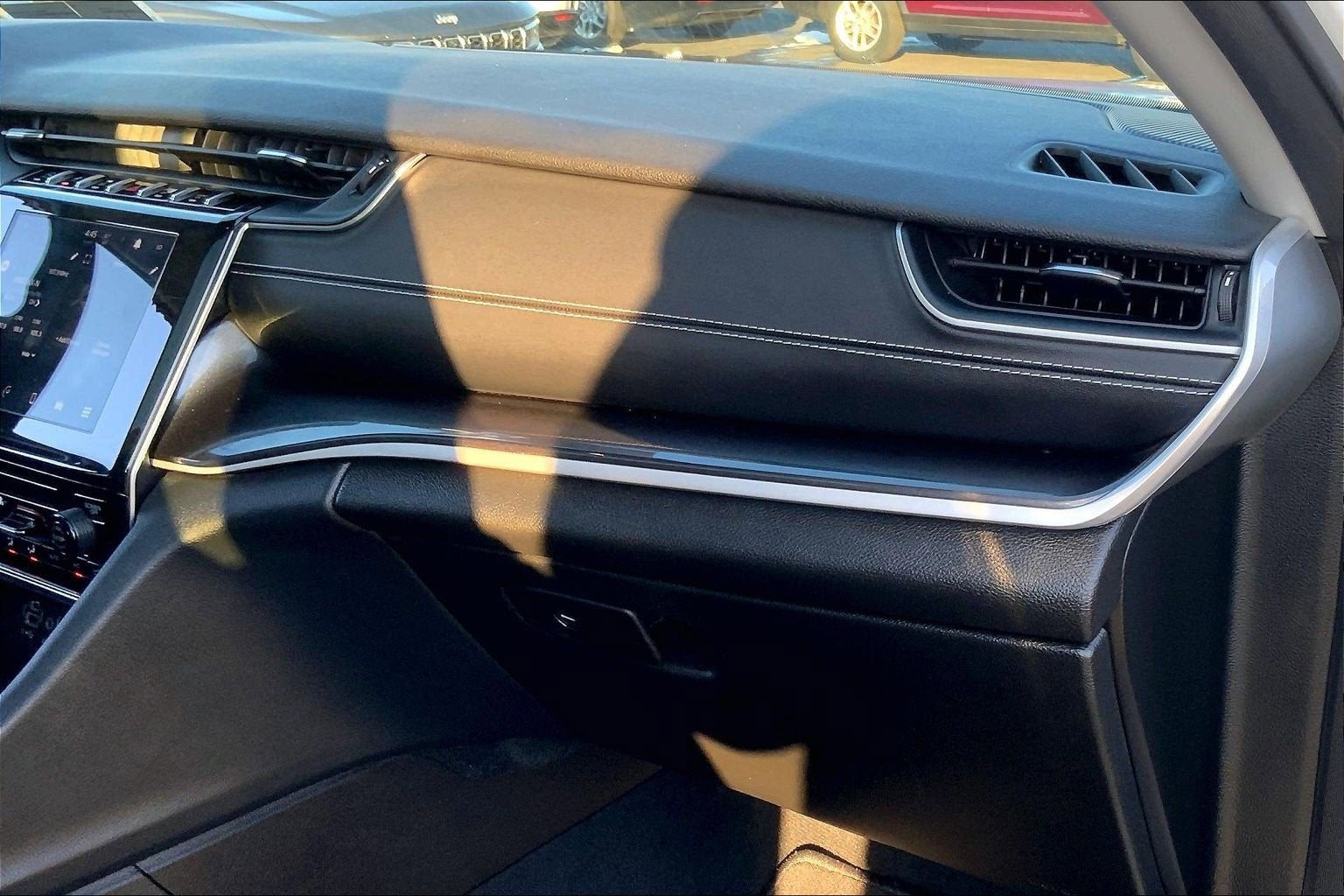 2023 Jeep Grand Cherokee Laredo 4x4