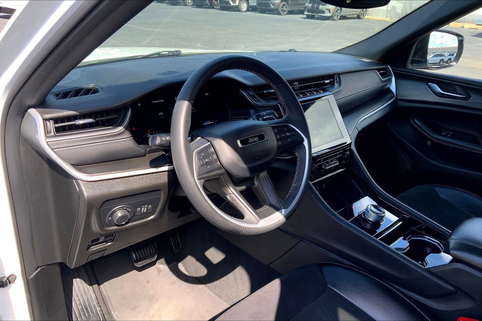 2023 Jeep Grand Cherokee L Altitude 4x4