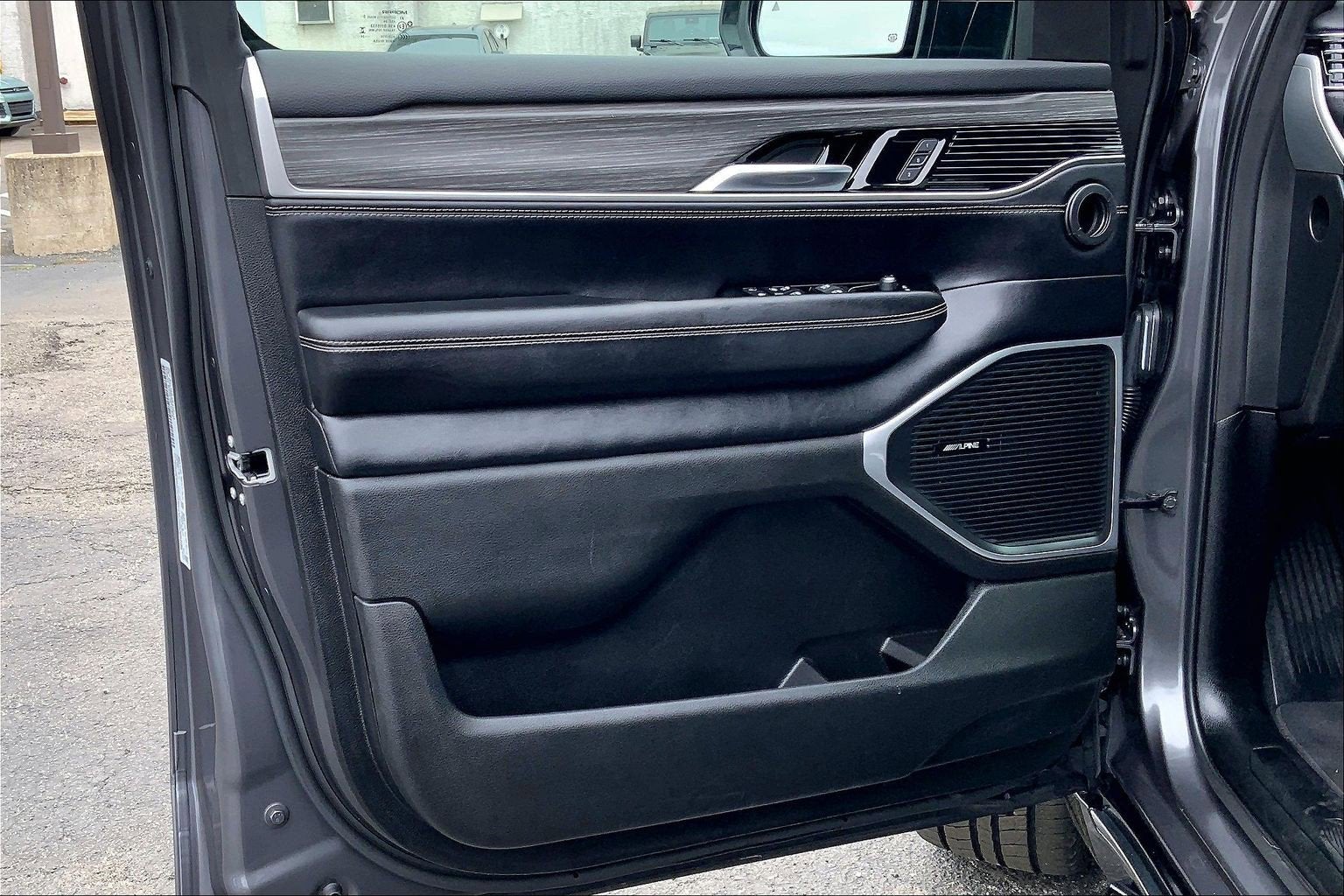 2024 Jeep Wagoneer L Series II 4x4