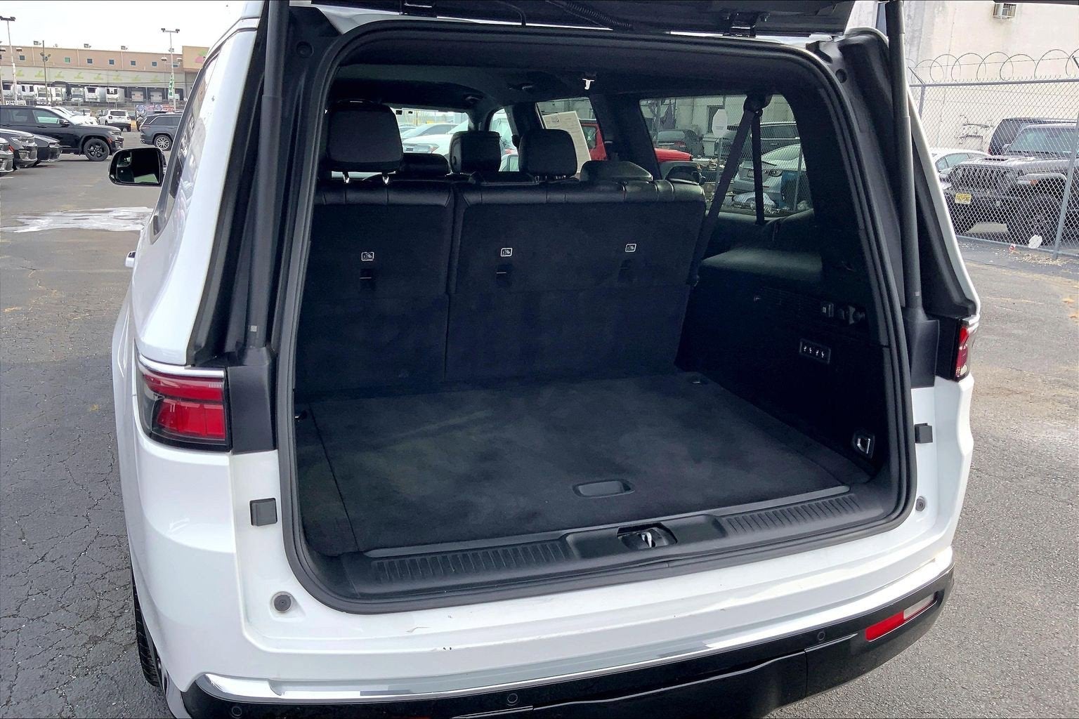 2024 Jeep Wagoneer L Series II 4x4