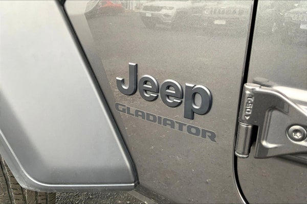 2022 Jeep Gladiator Sport 4x4 in Egg Harbor Township, NJ - Matt Blatt Nissan