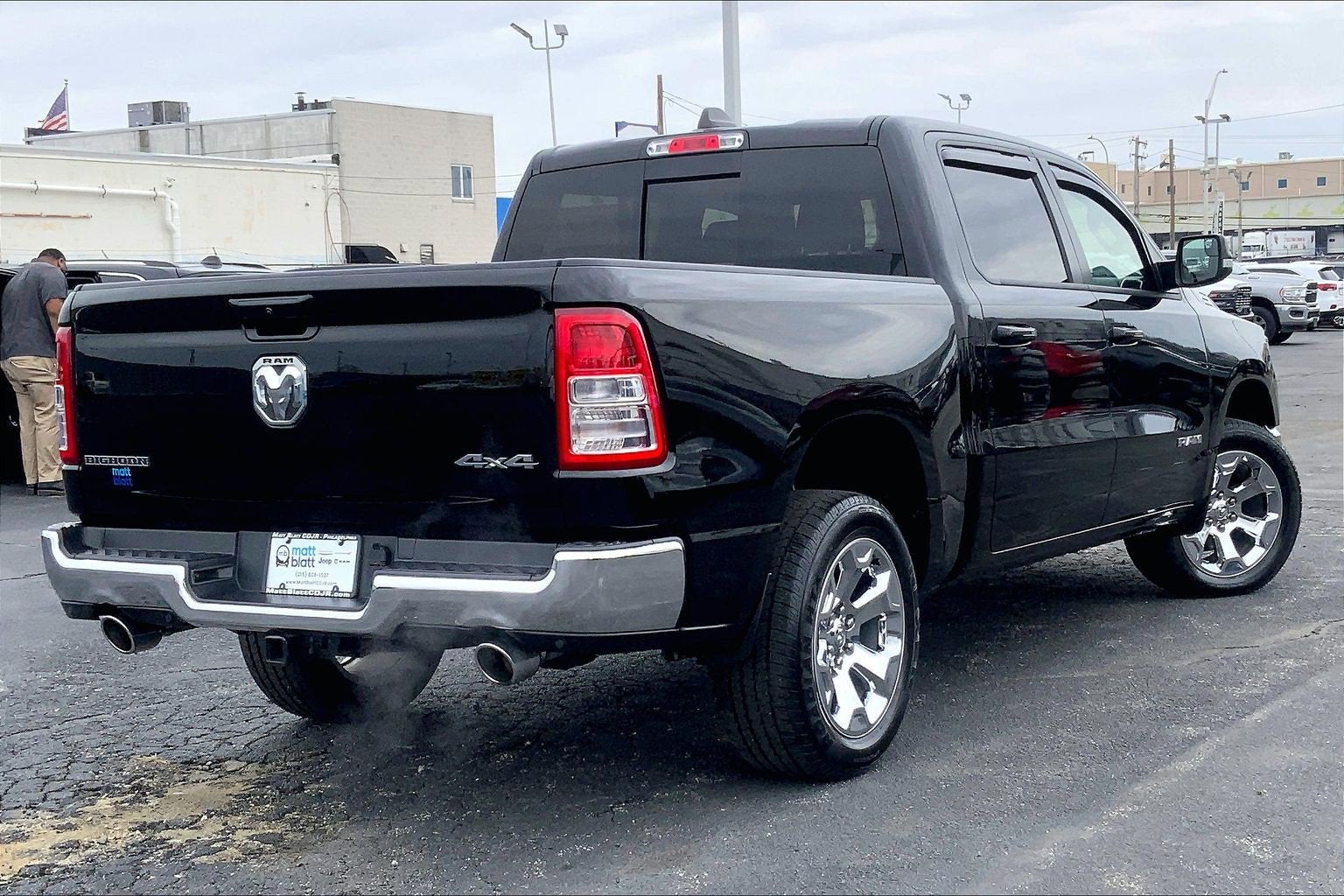 2022 RAM 1500 Big Horn Crew Cab 4x4 5'7' Box