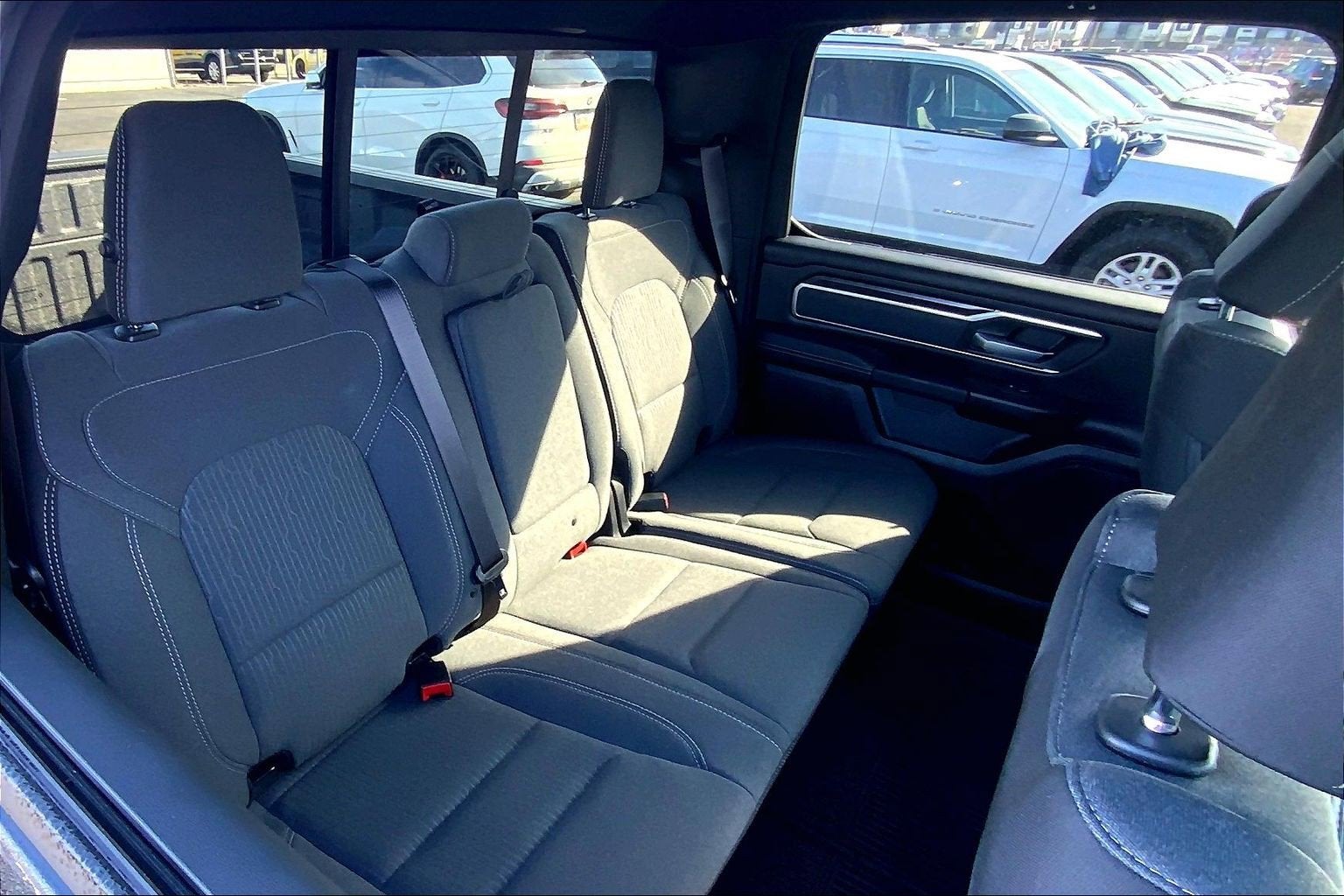 2022 RAM 1500 Big Horn Crew Cab 4x4 5'7' Box