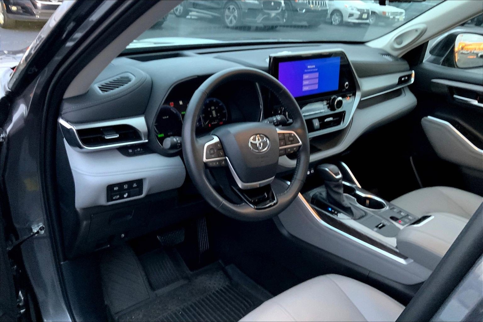 2024 Toyota Highlander Platinum