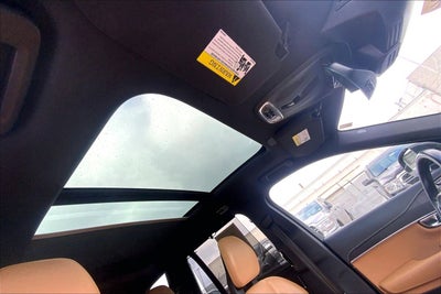 2022 Volvo XC90 T6 Inscription 7 Passenger