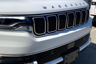 2023 Jeep Wagoneer Base