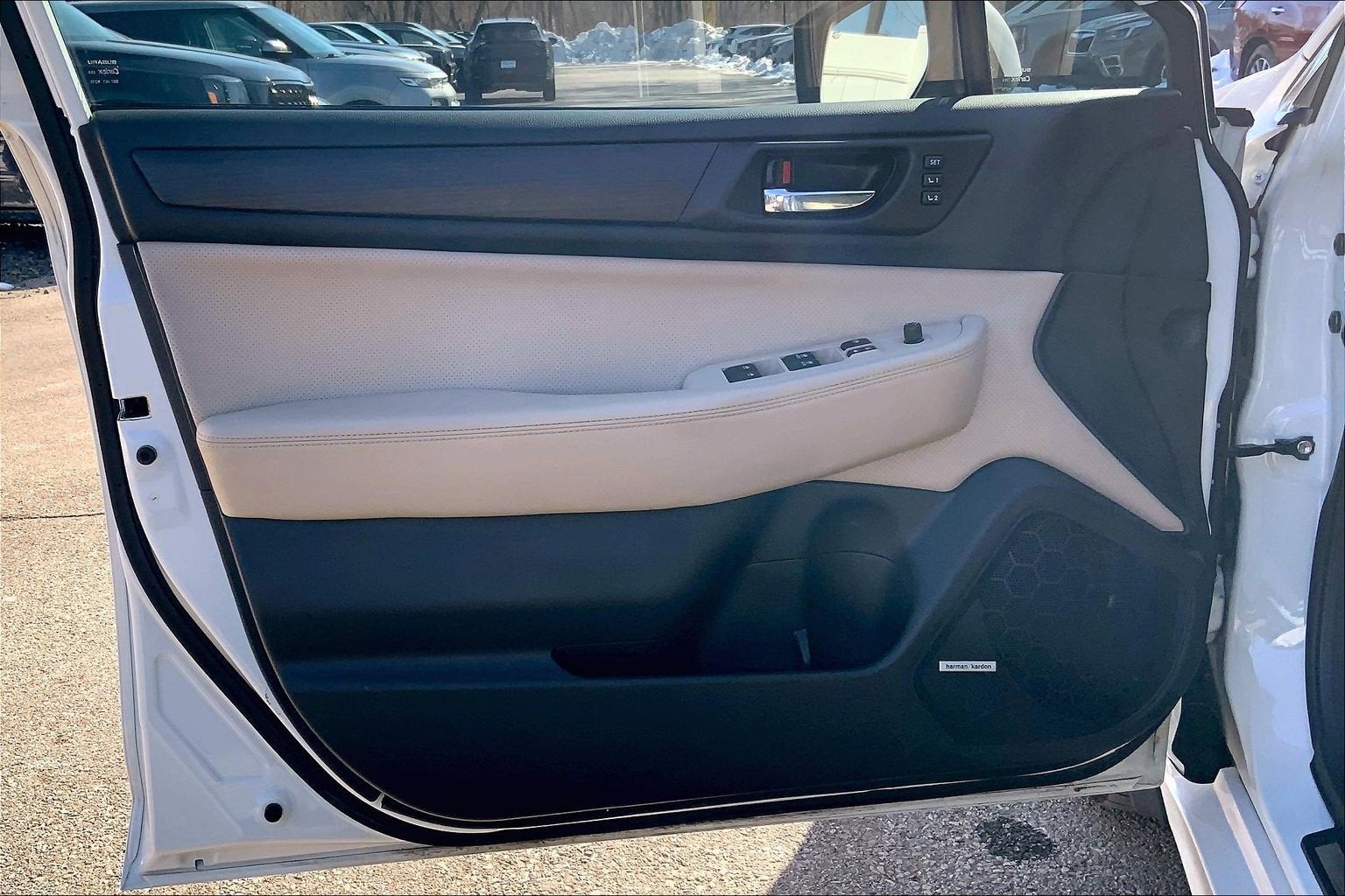 2016 Subaru Legacy 3.6R Limited