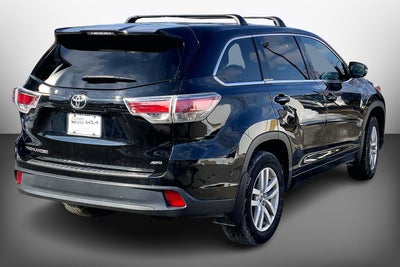 2016 Toyota Highlander LE