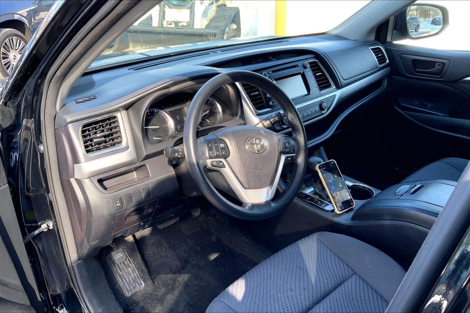 2016 Toyota Highlander LE