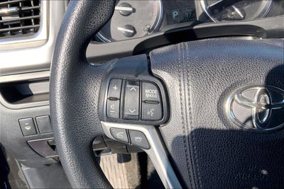 2016 Toyota Highlander LE