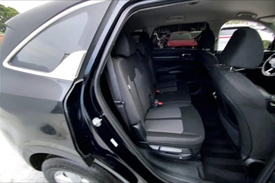 2024 Kia Sorento LX