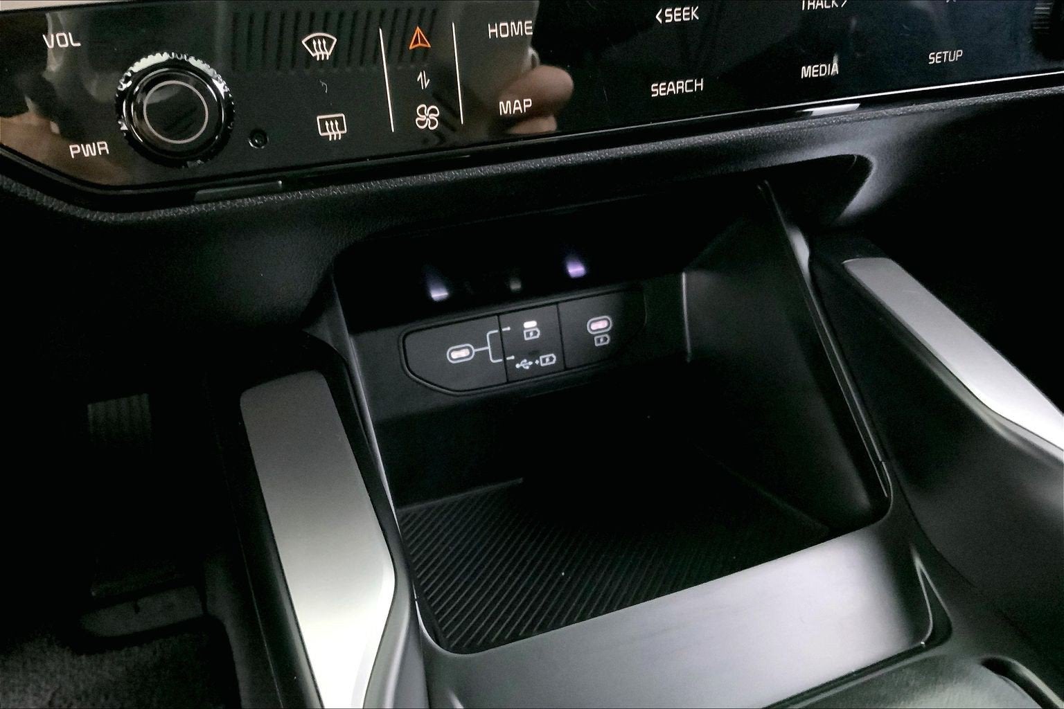 2024 Kia Sorento LX