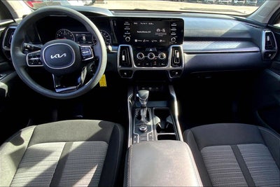 2023 Kia Sorento LX