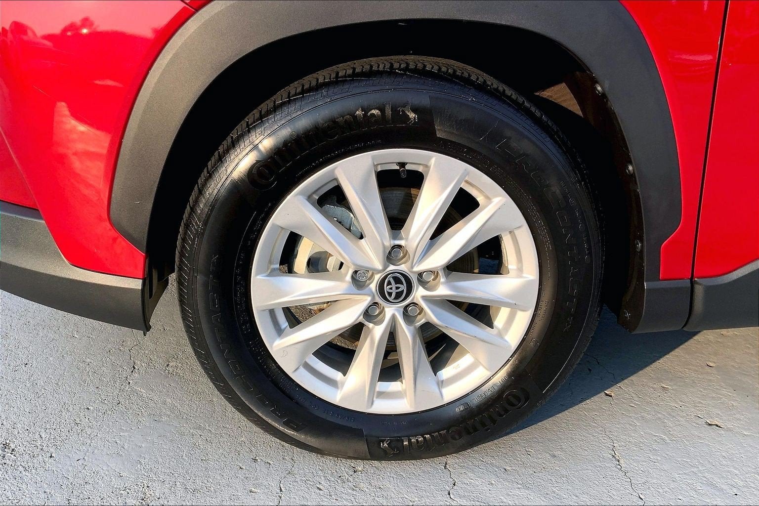 2024 Toyota Corolla Cross LE