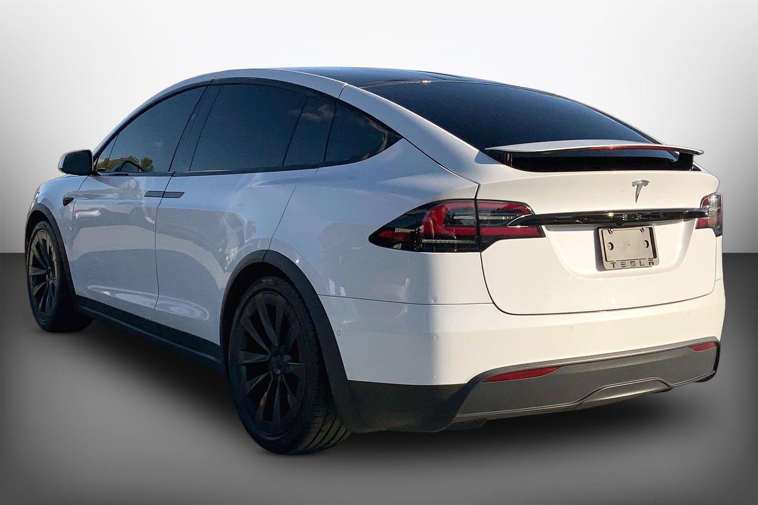 2023 Tesla Model X Standard