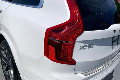 2018 Volvo XC90 Momentum