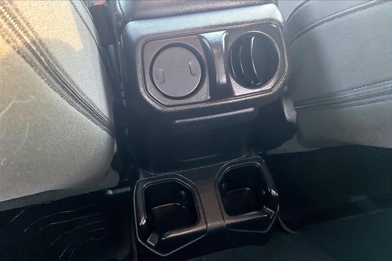 2022 Jeep Wrangler Sport S