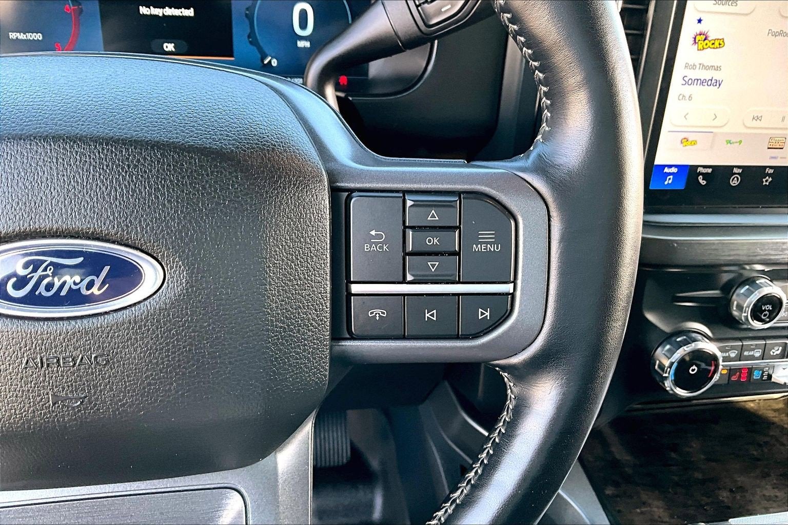 2023 Ford Super Duty F-350 SRW LARIAT