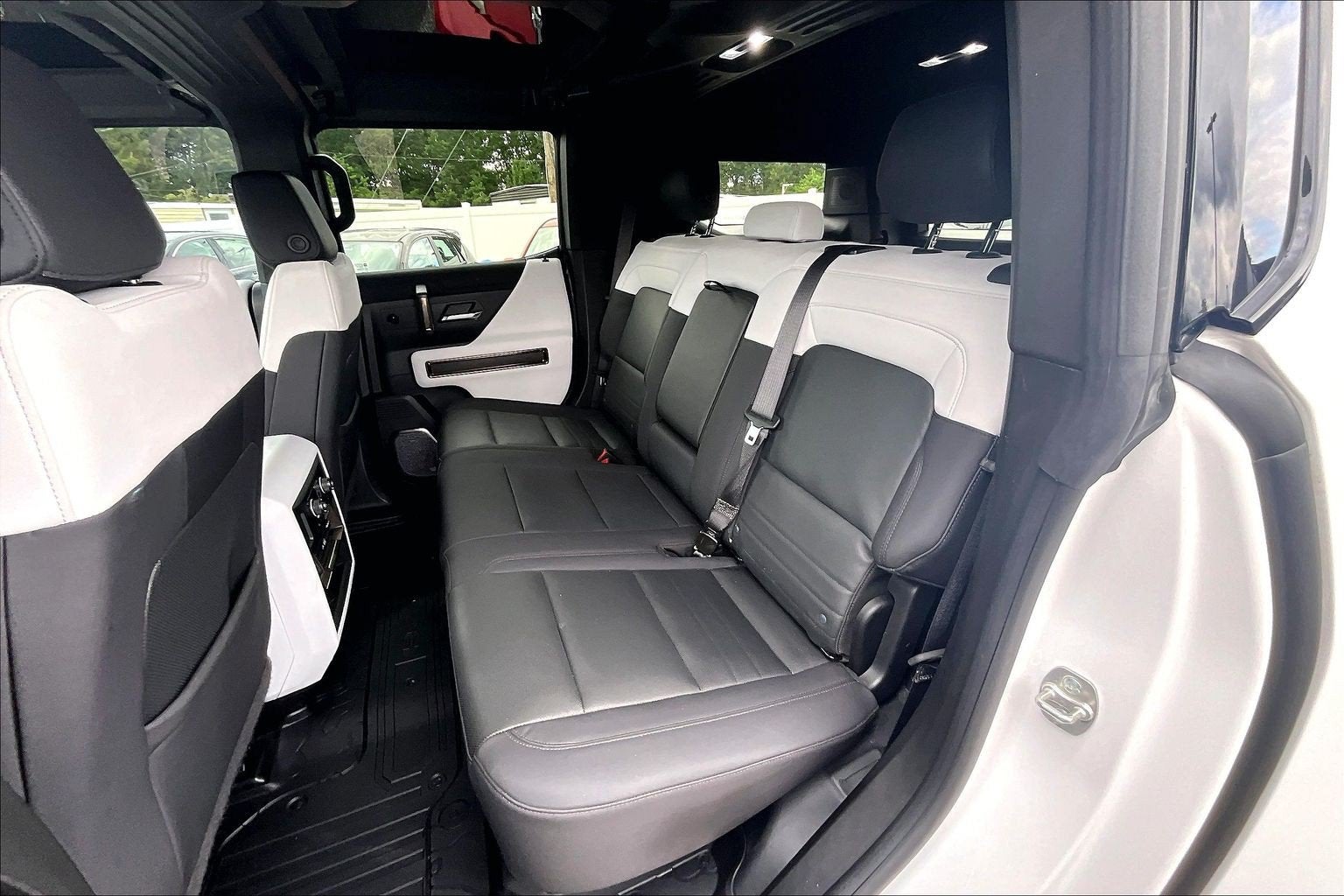 2024 GMC HUMMER EV SUV 3X